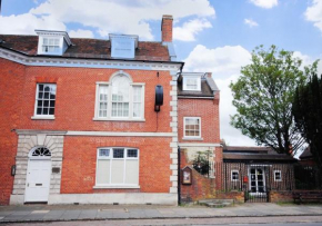 Hotels in Midhurst